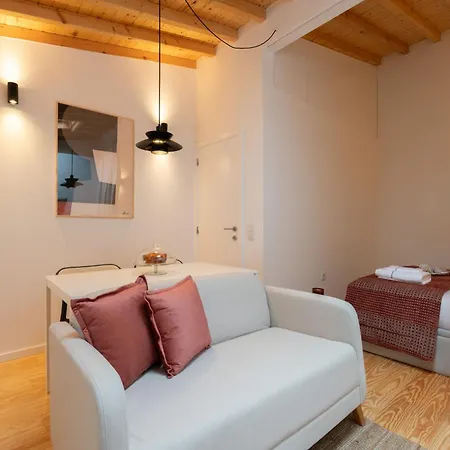 Modern & Stylish With Terrace By Hostwise