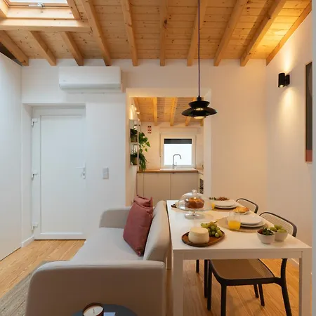 Modern & Stylish With Terrace By Hostwise *