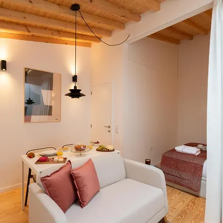 Modern & Stylish With Terrace By Hostwise Apartment