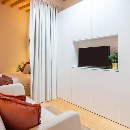 Modern & Stylish With Terrace By Hostwise Lejlighed Porto
