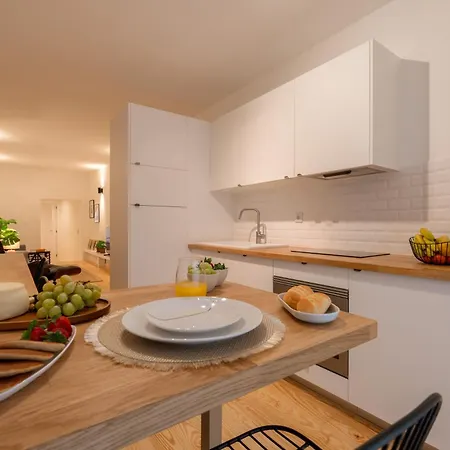 Modern & Stylish With Terrace By Hostwise