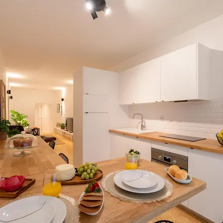 Modern & Stylish With Terrace By Hostwise Lejlighed
