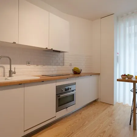 Modern & Stylish With Terrace By Hostwise Apartment *