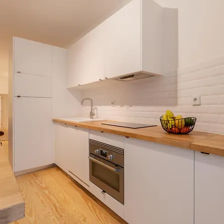Modern & Stylish With Terrace By Hostwise Porto
