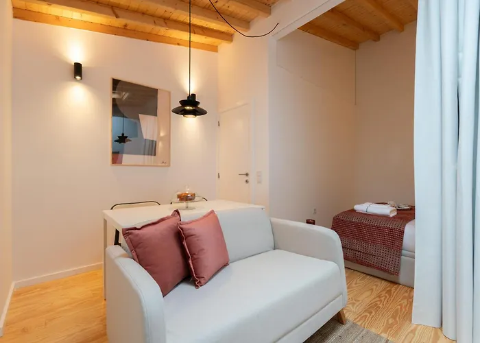 Modern & Stylish With Terrace By Hostwise