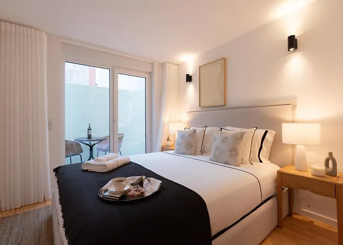 דירה Modern & Stylish With Terrace By Hostwise *