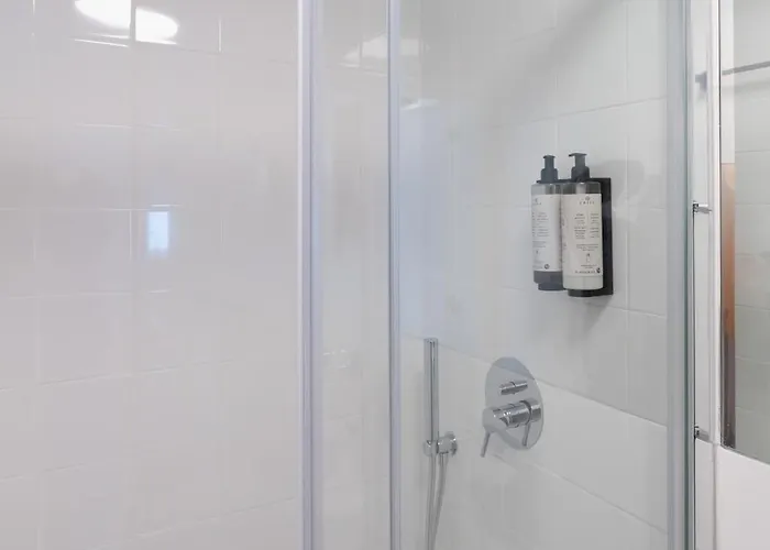 Modern & Stylish With Terrace By Hostwise * פורטו