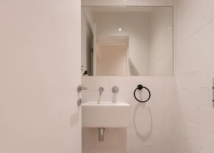 Apartamento Modern & Stylish With Terrace By Hostwise