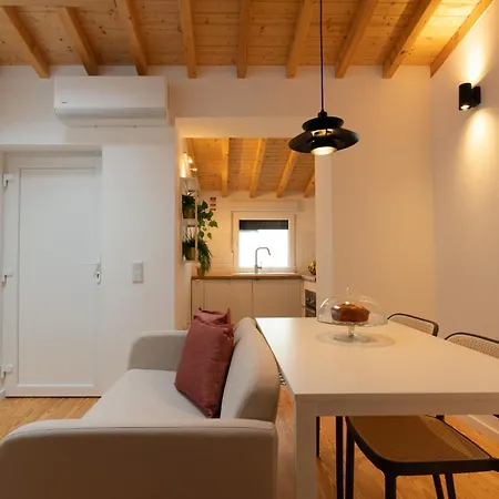 Διαμέρισμα Modern & Stylish With Terrace By Hostwise *