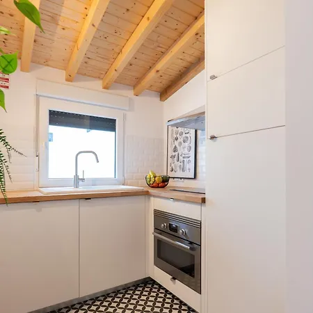 Modern & Stylish With Terrace By Hostwise * Πόρτο