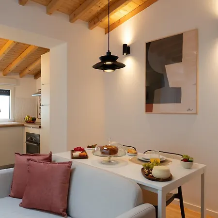 Modern & Stylish With Terrace By Hostwise