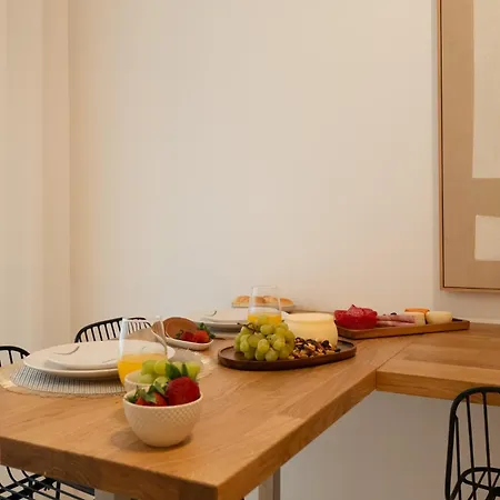 Modern & Stylish With Terrace By Hostwise *