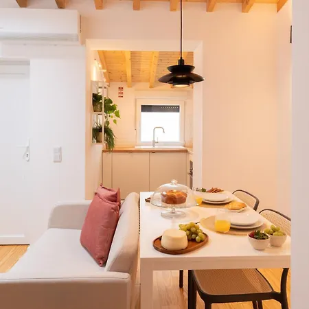 Modern & Stylish With Terrace By Hostwise * Porto
