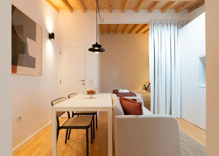 Modern & Stylish With Terrace By Hostwise Porto