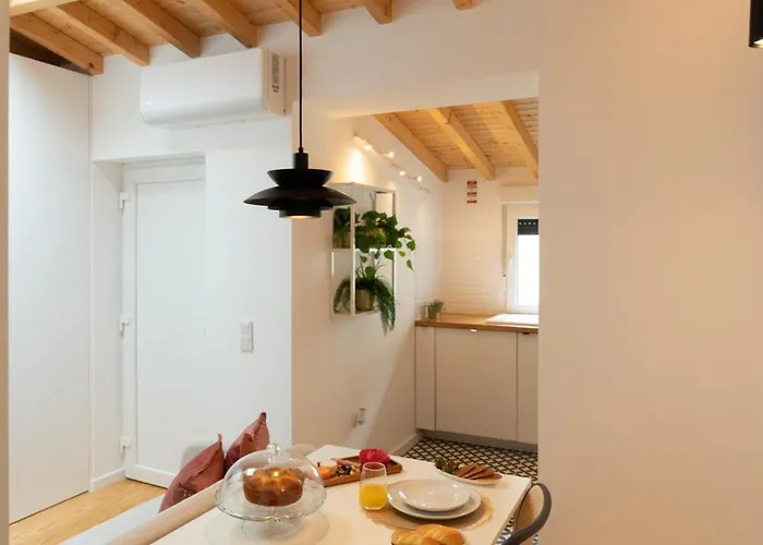 Modern & Stylish With Terrace By Hostwise Apartment