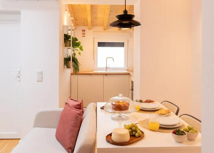 Modern & Stylish With Terrace By Hostwise * Porto